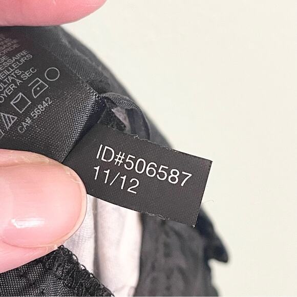 Express Womens Floral Print Columnist Cropped Pants White Black Size 10R - Picture 16 of 16